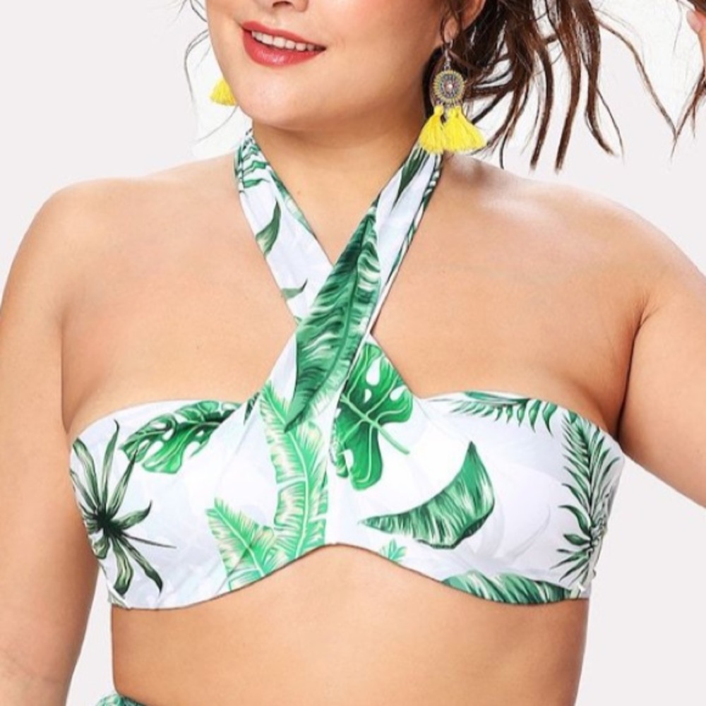 🚨Final Price! NWOT SheIn palm print bandeau top